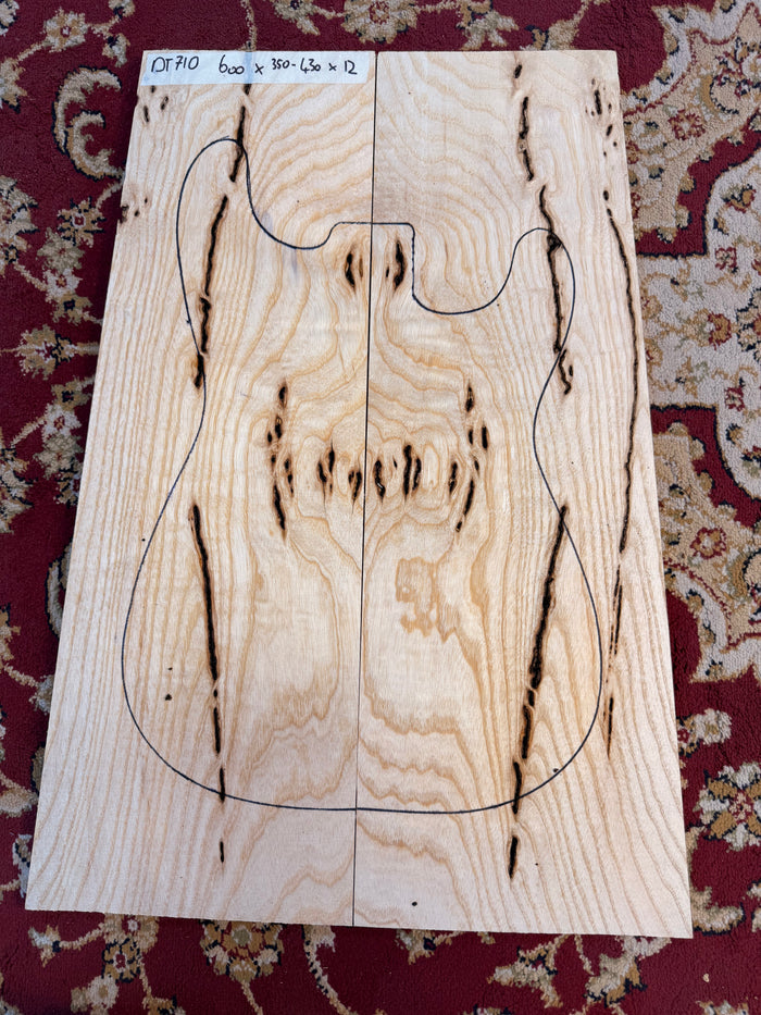 Pippy Ash  - 2 Piece - DT710