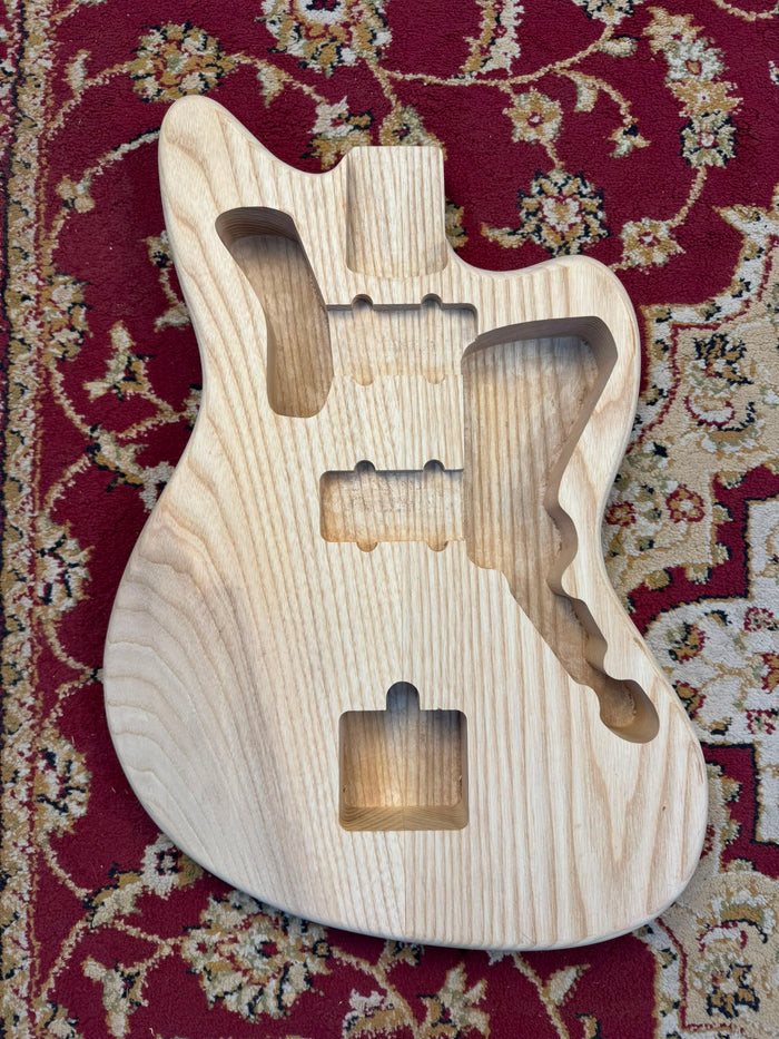 Kit body - Ash 2 piece J-style