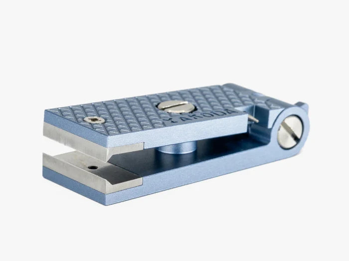 Yakoda Nippers New in blue with textured grip and stainless steel cutting edges, designed for precise fishing tackle maintenance and line trimming.